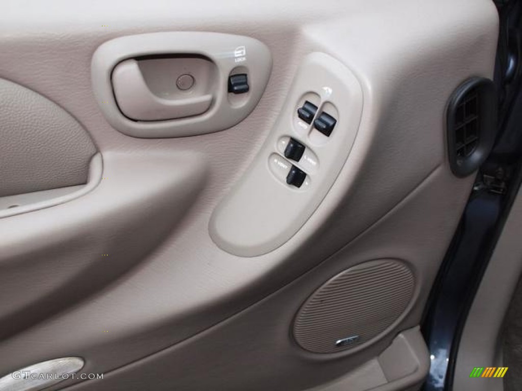 2001 Town & Country LXi - Steel Blue Pearl / Taupe photo #15