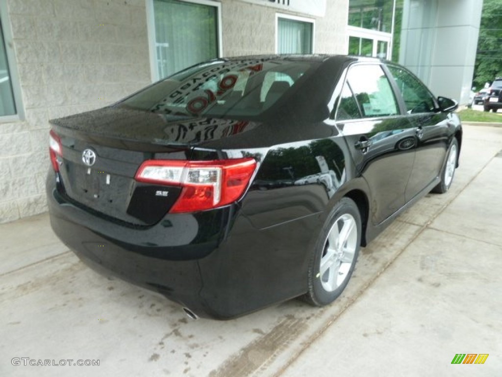 2012 Camry SE - Attitude Black Metallic / Black photo #2