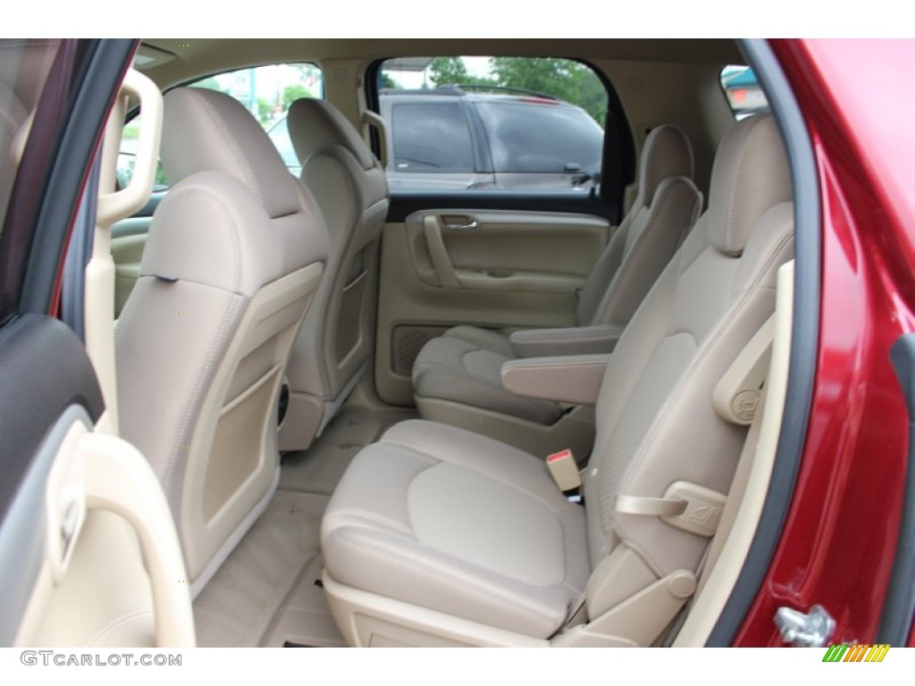 Tan Interior 2010 Saturn Outlook XE Photo #66513012