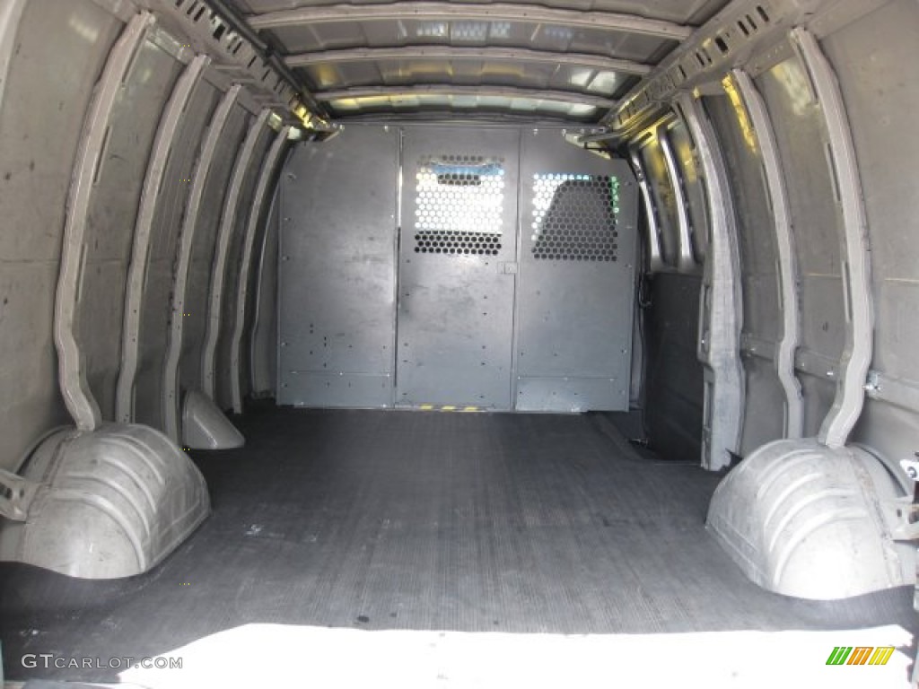 2007 Chevrolet Express 2500 Cargo Van Trunk Photos