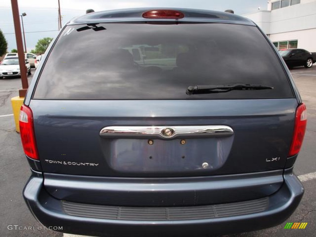 2001 Town & Country LXi - Steel Blue Pearl / Sandstone photo #6