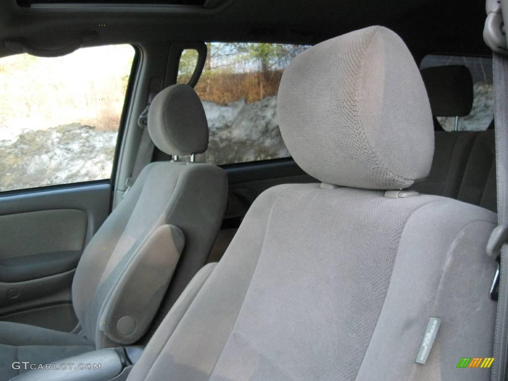 2006 Sequoia SR5 4WD - Natural White / Light Charcoal photo #4