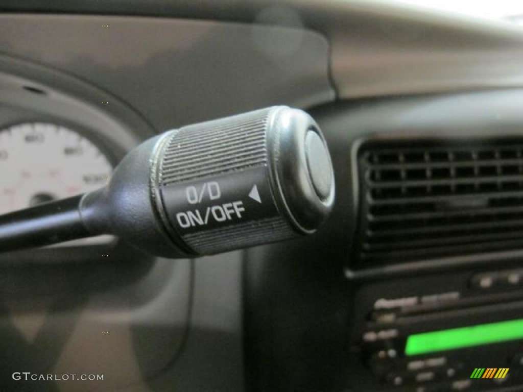 2005 Ford Ranger Edge SuperCab Transmission Photos