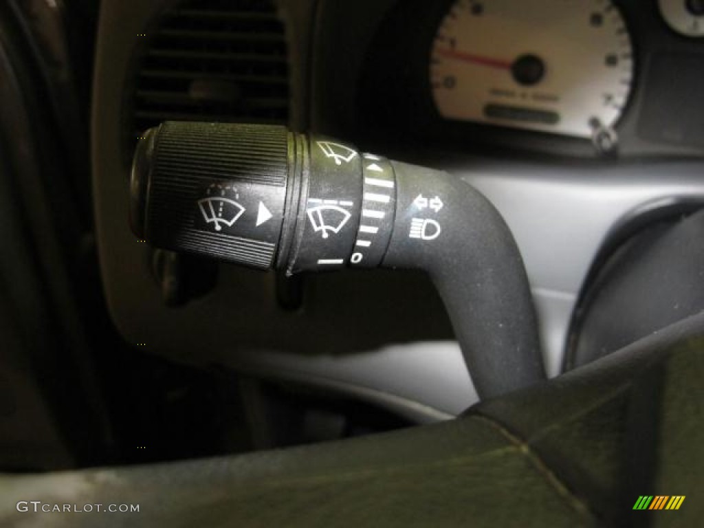 2005 Ford Ranger Edge SuperCab Controls Photos