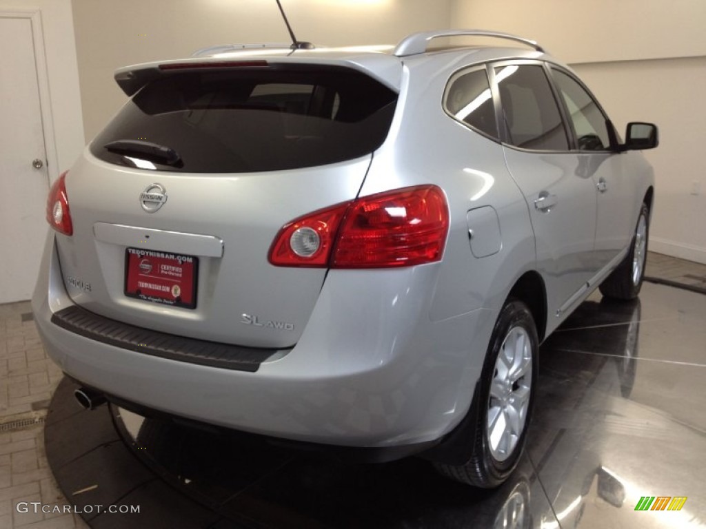 2011 Rogue SL AWD - Silver Ice Metallic / Black photo #5