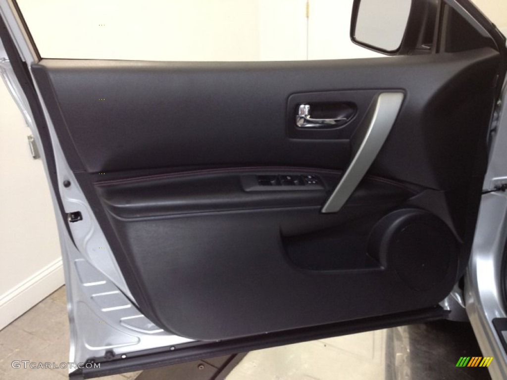 2011 Rogue SL AWD - Silver Ice Metallic / Black photo #11