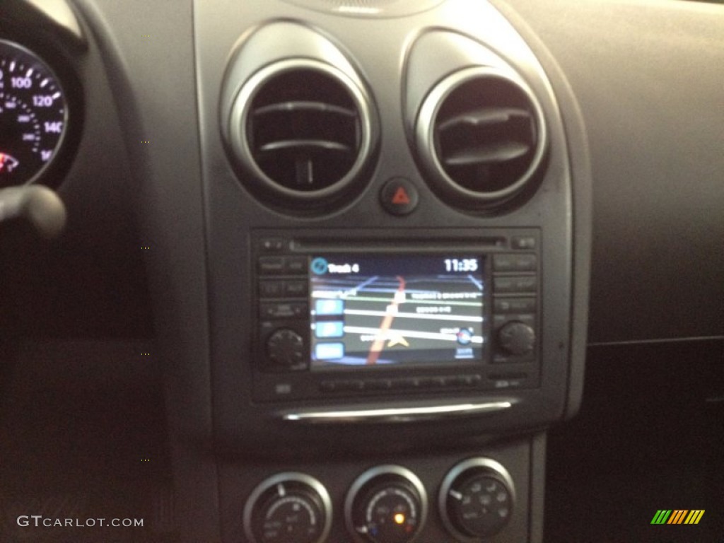 2011 Rogue SL AWD - Silver Ice Metallic / Black photo #18