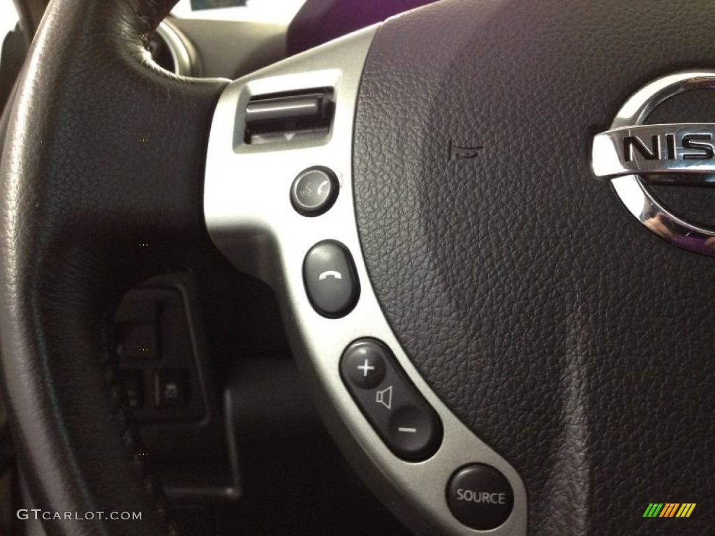 2011 Rogue SL AWD - Platinum Graphite / Black photo #20