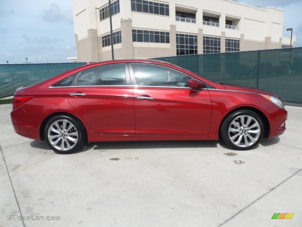 2011 Sonata SE 2.0T - Venetian Red / Black photo #2