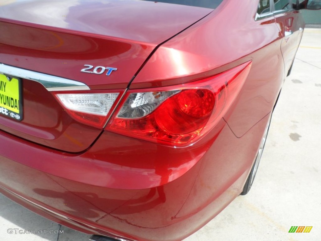 2011 Sonata SE 2.0T - Venetian Red / Black photo #18