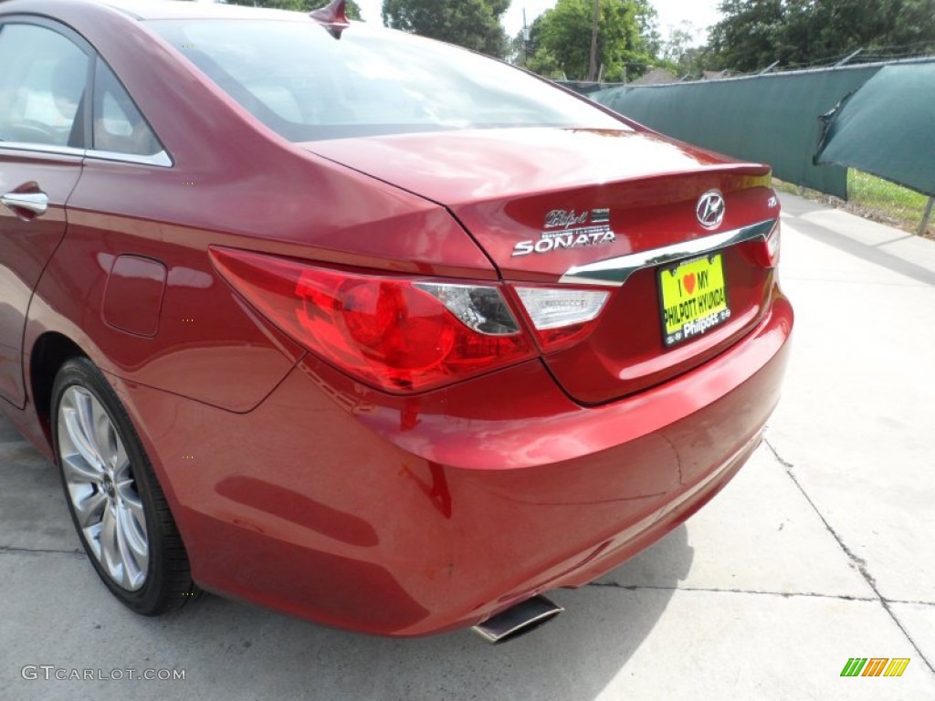 2011 Sonata SE 2.0T - Venetian Red / Black photo #22