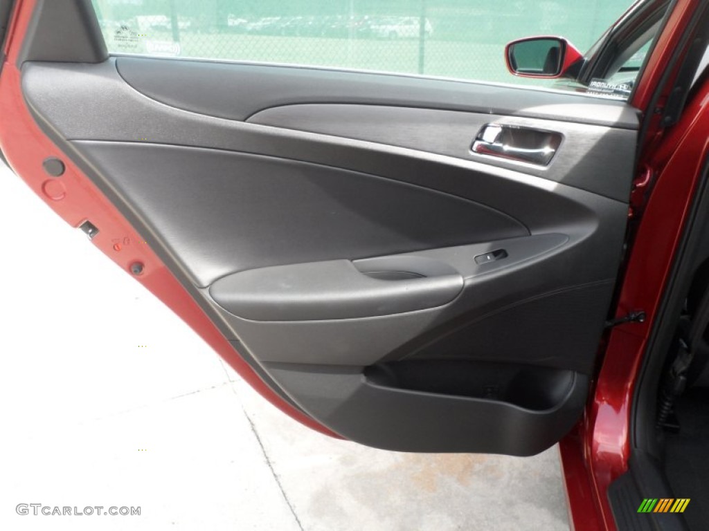 2011 Sonata SE 2.0T - Venetian Red / Black photo #31