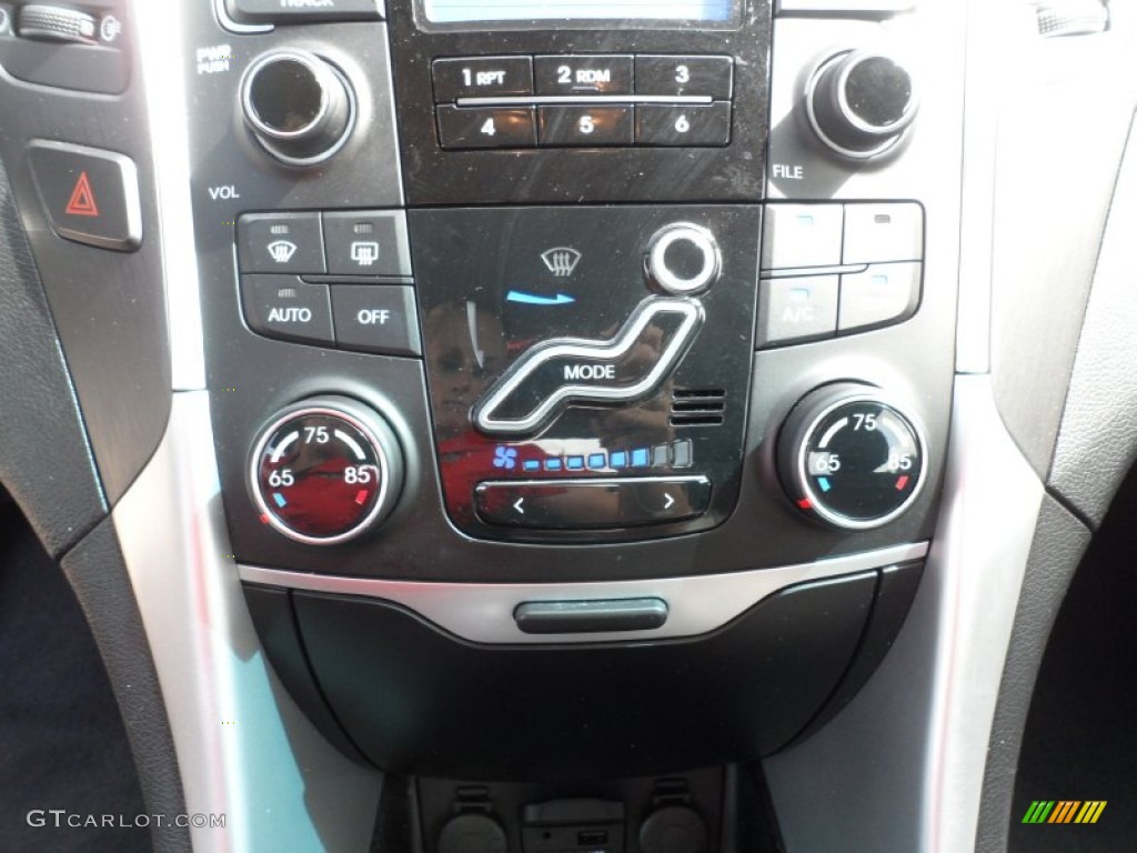 2011 Sonata SE 2.0T - Venetian Red / Black photo #40