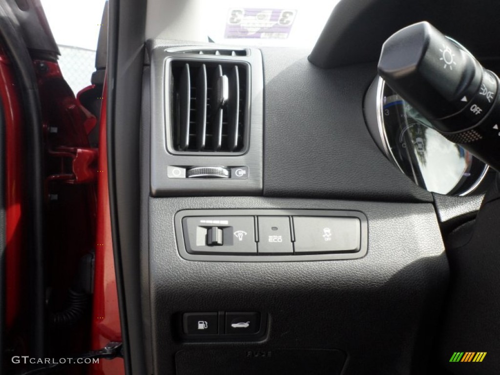 2011 Sonata SE 2.0T - Venetian Red / Black photo #46