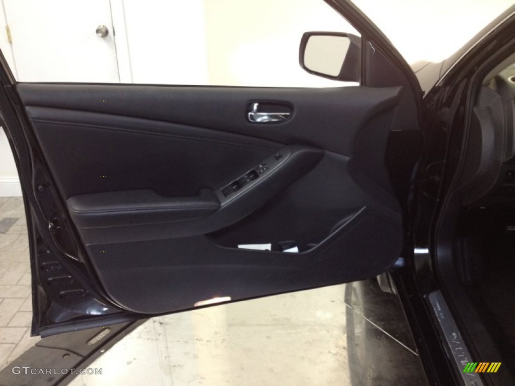 2009 Altima 2.5 SL - Super Black / Charcoal photo #11