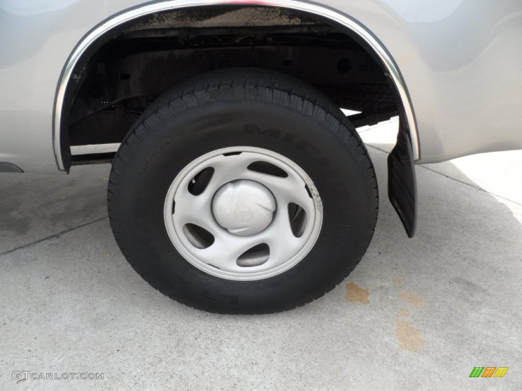 2005 Tundra SR5 Double Cab - Phantom Gray Pearl / Light Charcoal photo #13