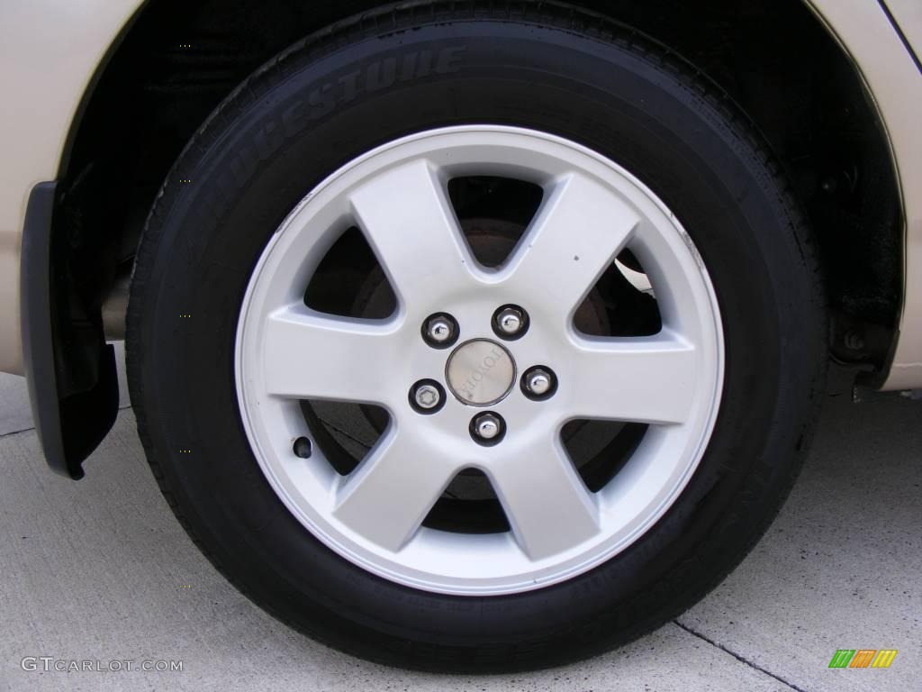 2005 Corolla LE - Desert Sand Mica / Pebble Beige photo #13