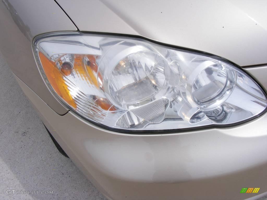 2005 Corolla LE - Desert Sand Mica / Pebble Beige photo #17
