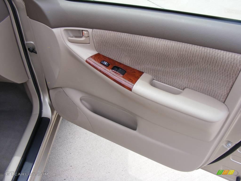 2005 Corolla LE - Desert Sand Mica / Pebble Beige photo #20
