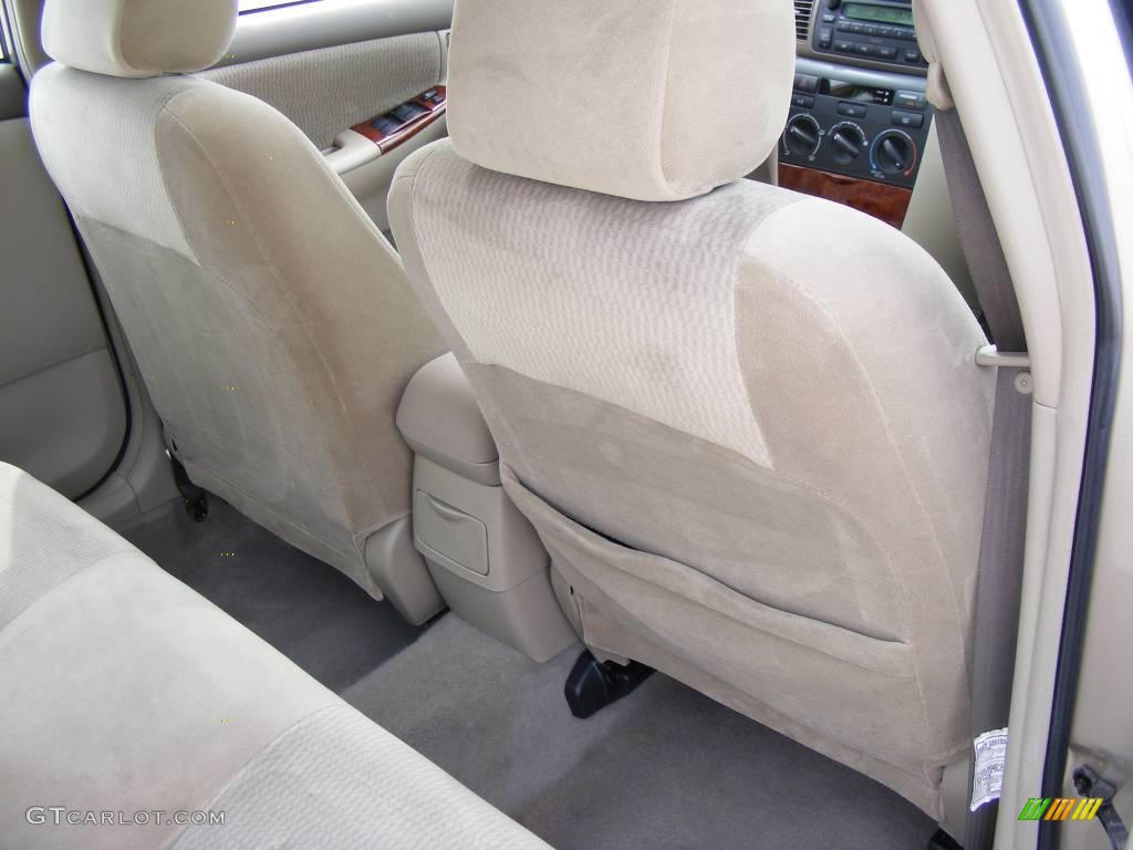 2005 Corolla LE - Desert Sand Mica / Pebble Beige photo #25