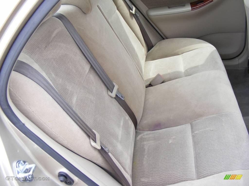 2005 Corolla LE - Desert Sand Mica / Pebble Beige photo #26