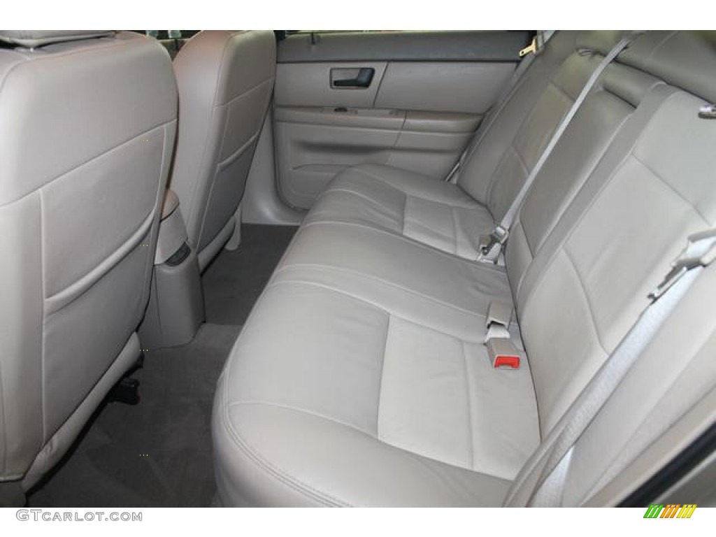 2007 Ford Taurus SEL Rear Seat Photo #66535194