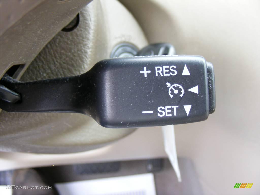 2005 Corolla LE - Desert Sand Mica / Pebble Beige photo #40