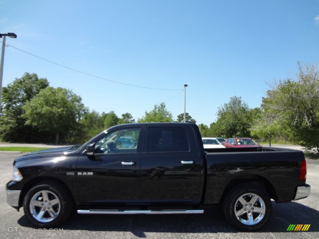 2010 Ram 1500 Big Horn Crew Cab - Brilliant Black Crystal Pearl / Dark Slate/Medium Graystone photo #2