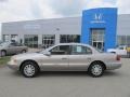 2002 Light Parchment Gold Metallic Lincoln Continental   photo #2