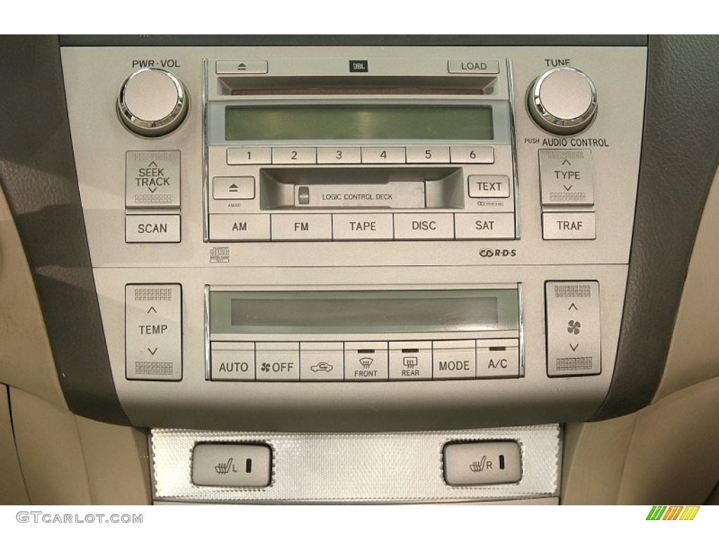 2006 Toyota Solara SLE V6 Convertible Controls Photo #66540039