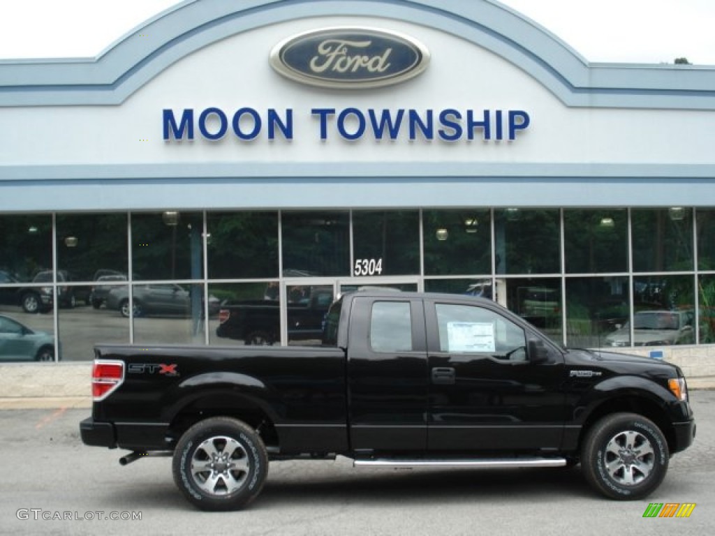 2012 F150 STX SuperCab 4x4 - Tuxedo Black Metallic / Steel Gray photo #1