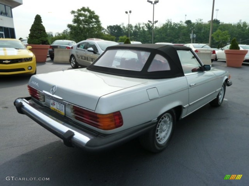 1975 SL Class 450 SL Roadster - Astral Silver Metallic / Red photo #3