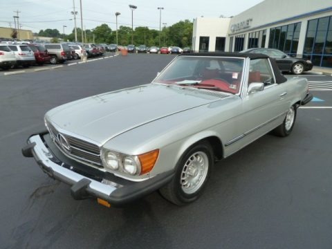 1975 Mercedes-Benz SL Class 450 SL Roadster Data, Info and Specs