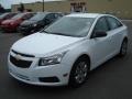 Summit White - Cruze LS Photo No. 4