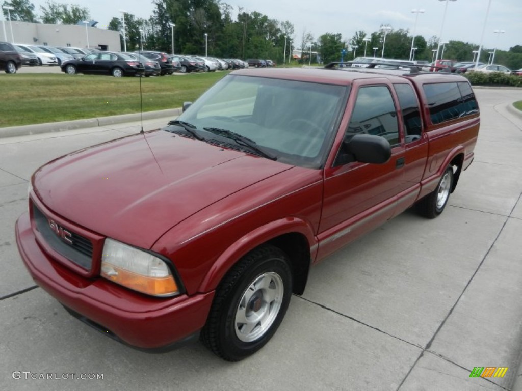 2000 Sonoma SLS Sport Extended Cab - Cherry Red Metallic / Graphite photo #7