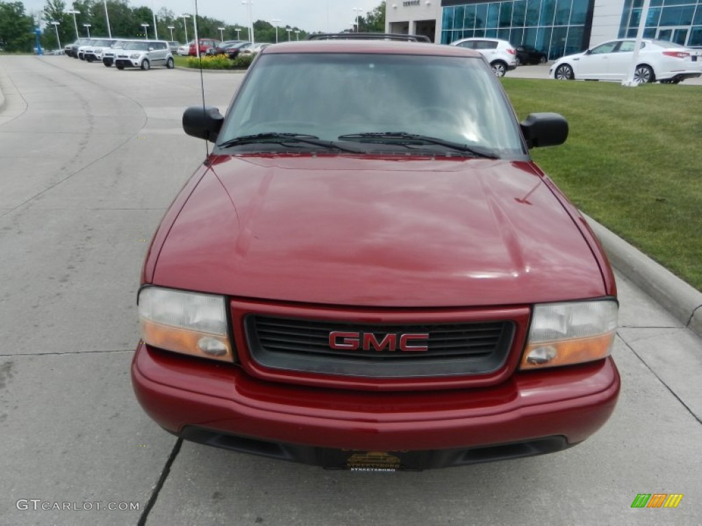 2000 Sonoma SLS Sport Extended Cab - Cherry Red Metallic / Graphite photo #8