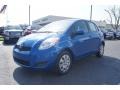 2009 Blazing Blue Pearl Toyota Yaris 5 Door Liftback  photo #6