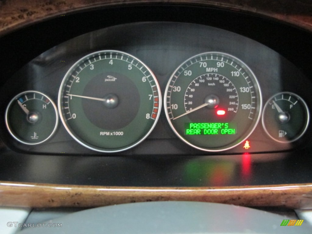 2002 Jaguar X-Type 3.0 Gauges Photos