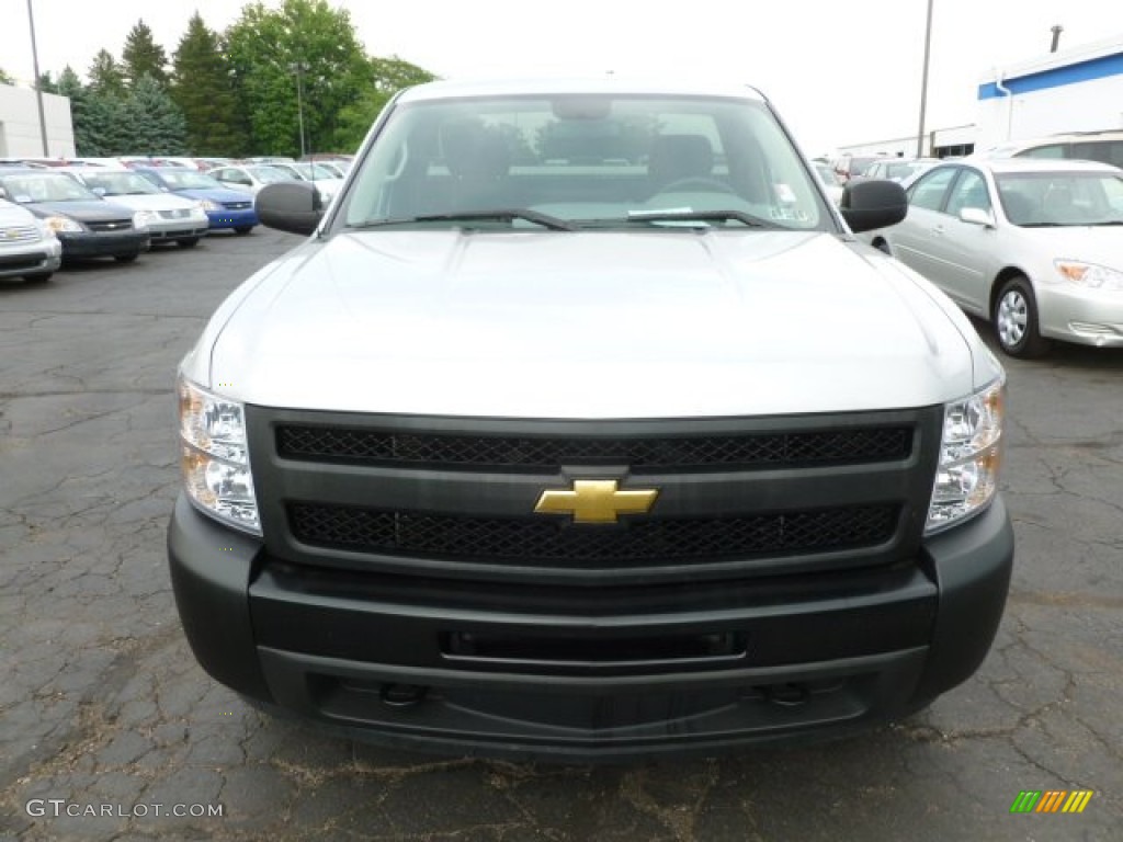 2011 Silverado 1500 Regular Cab 4x4 - Sheer Silver Metallic / Dark Titanium photo #2