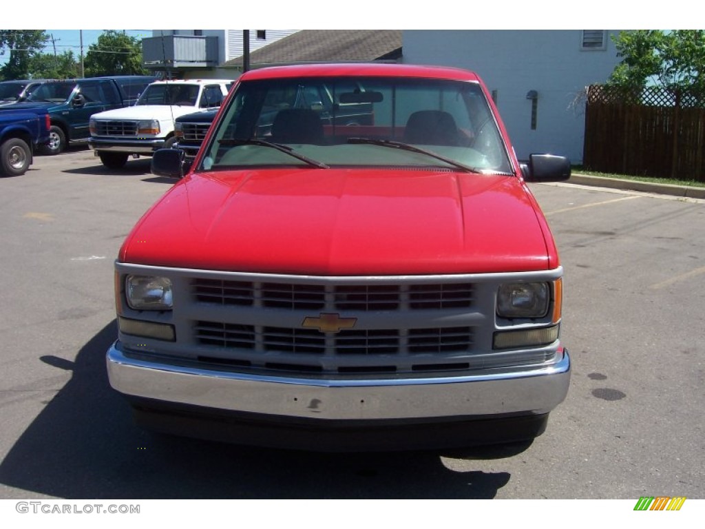 1997 C/K C1500 Regular Cab - Victory Red / Medium Dark Pewter photo #2