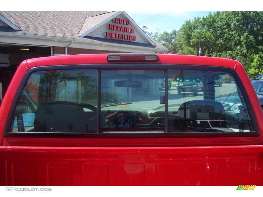 1997 C/K C1500 Regular Cab - Victory Red / Medium Dark Pewter photo #14