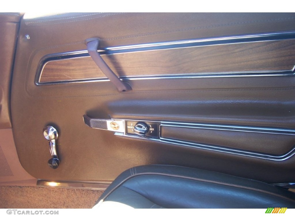 1973 Chevrolet Corvette Coupe Dark Saddle Door Panel Photo #66562029