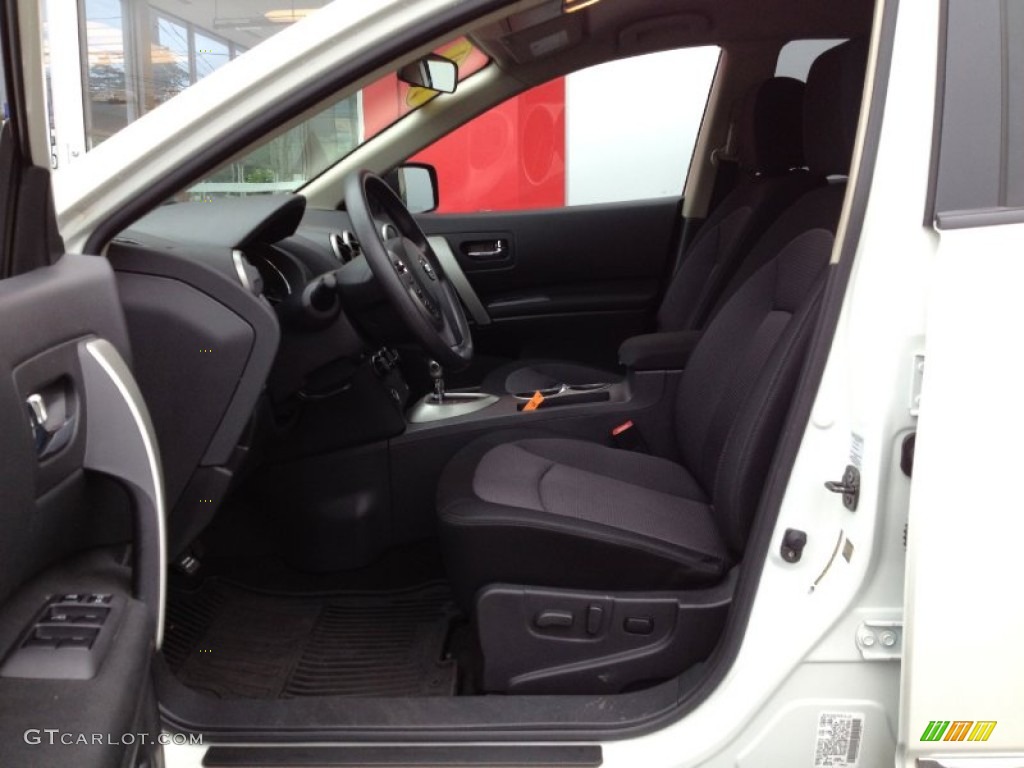 2011 Rogue SV AWD - Pearl White / Black photo #13