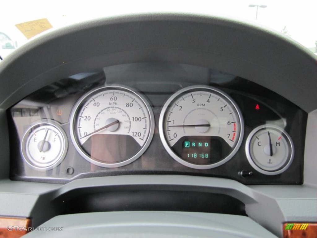 2008 Chrysler Town & Country LX Gauges Photo #66563121