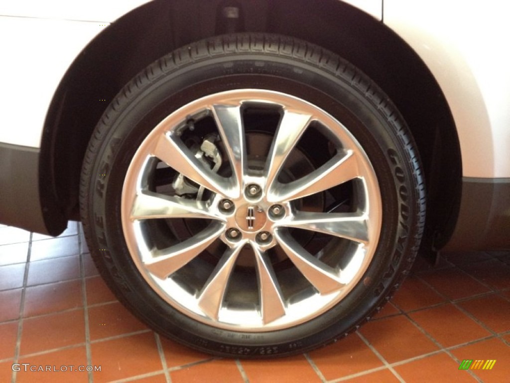 2011 Lincoln MKT AWD EcoBoost Wheel Photo #66563964