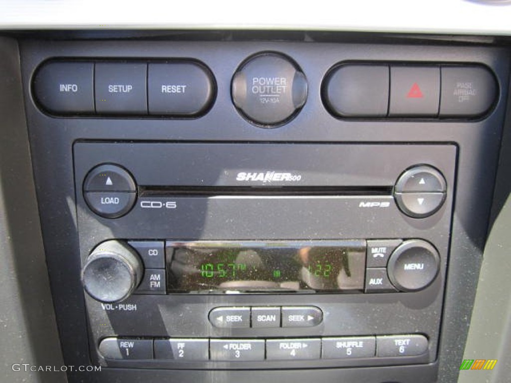 2005 Mustang V6 Premium Convertible - Screaming Yellow / Dark Charcoal photo #17