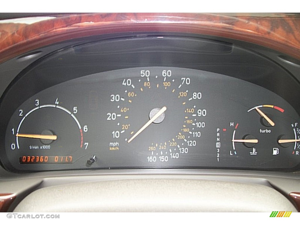 2002 Saab 9-3 SE Sedan Gauges Photo #66566232