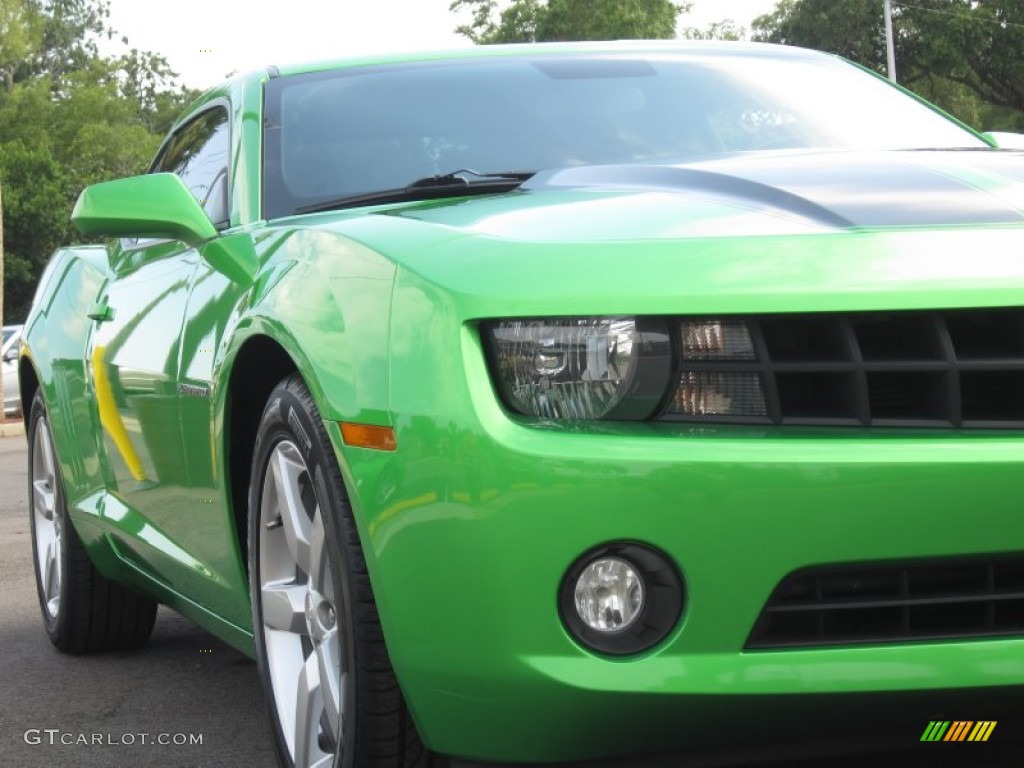 2010 Camaro LT Coupe Synergy Special Edition - Synergy Green Metallic / Black/Green photo #14