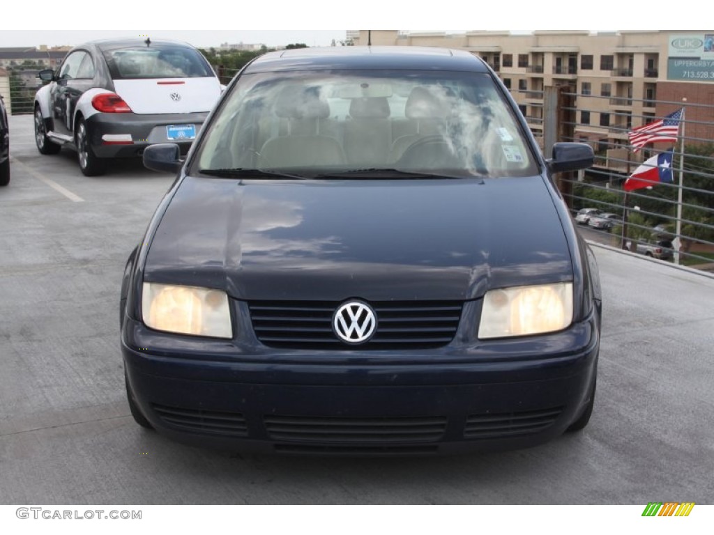 2002 Jetta GLS TDI Sedan - Blue Lagoon Metallic / Beige photo #2