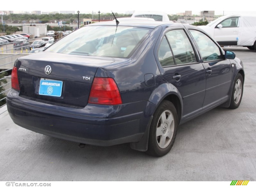2002 Jetta GLS TDI Sedan - Blue Lagoon Metallic / Beige photo #5